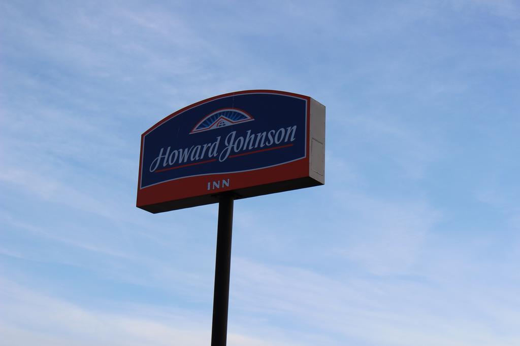 Howard Johnson By Wyndham Holbrook Bagian luar foto