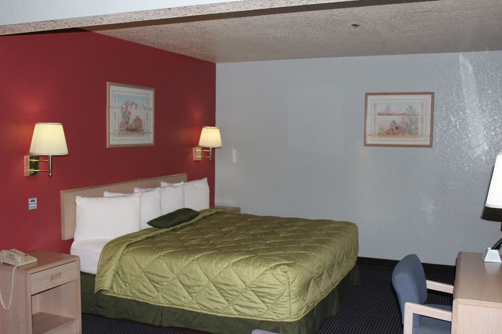 Howard Johnson By Wyndham Holbrook Bagian luar foto