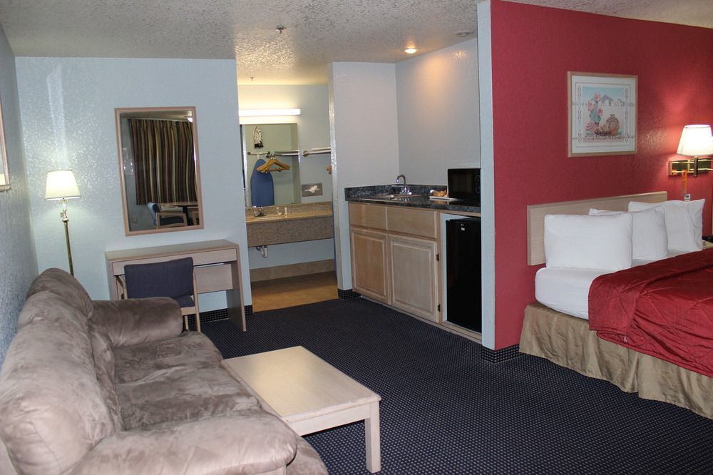 Howard Johnson By Wyndham Holbrook Bagian luar foto