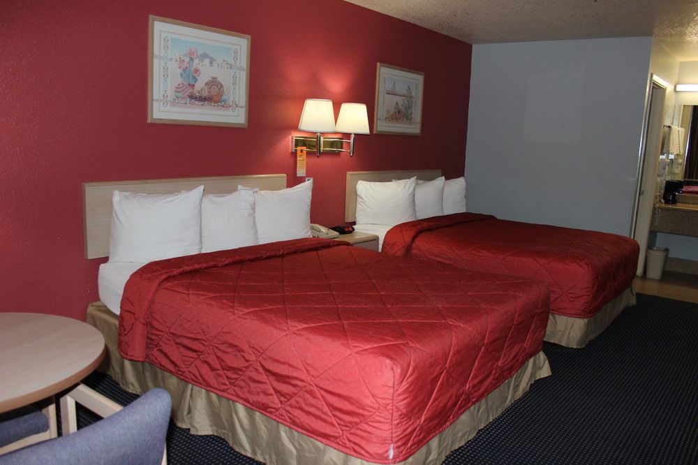 Howard Johnson By Wyndham Holbrook Bagian luar foto