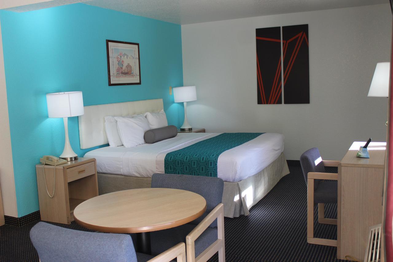 Howard Johnson By Wyndham Holbrook Bagian luar foto